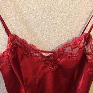Victoria's Secret Intimates & Sleepwear - Red Victoria’s Secret satin & lace slip size M Victoria's Secret Intimates & Sleepwear - Red Victoria’s Secret satin & lace slip size M